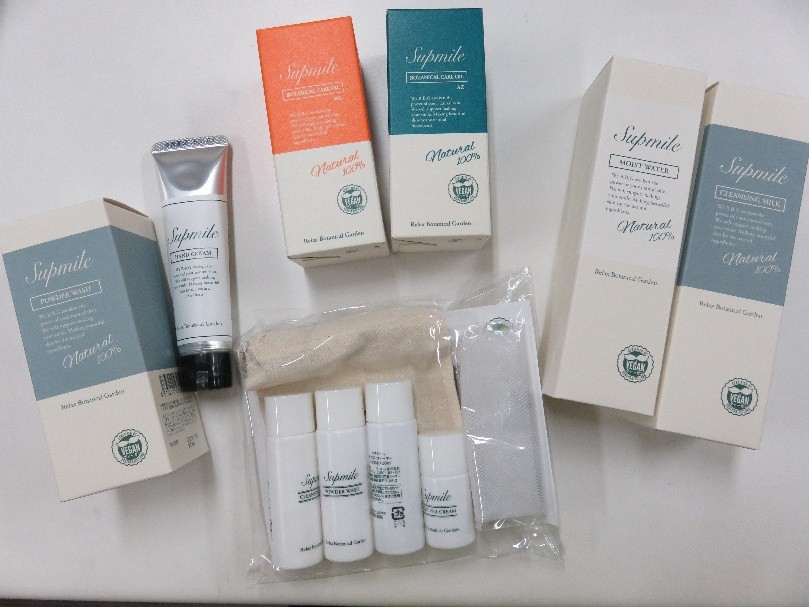 化粧品をいただきました♪