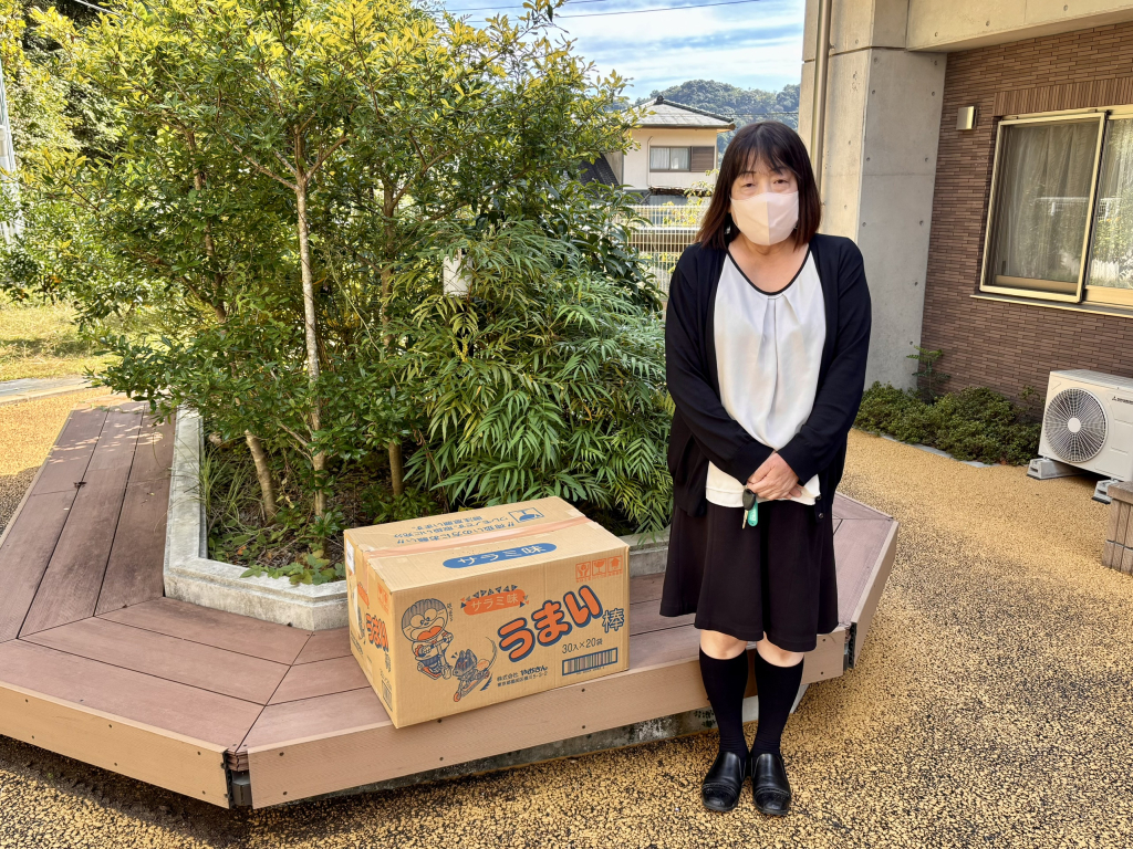 今月もお菓子のご支援ありがとうございました！