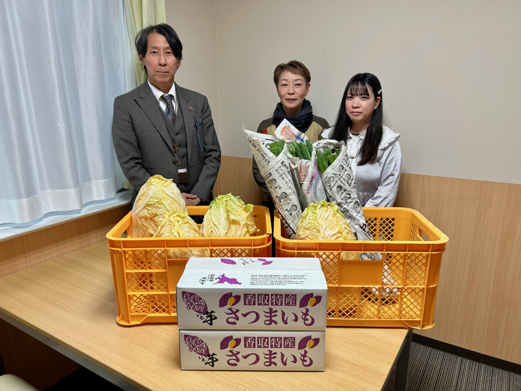 お野菜をお持ち下さいました！