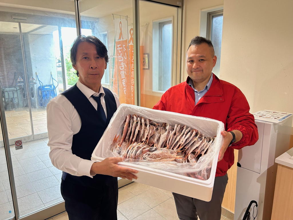 明日はヤマカ水産さまのご支援で「干物の日」です！