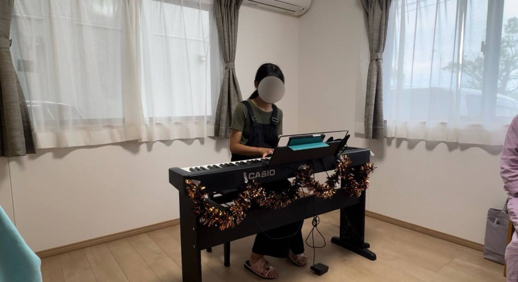 ピアノを教わりました。